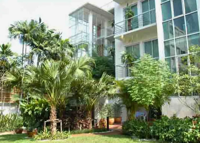 Townhouse Pk Garden Aparthotel Bangkok
